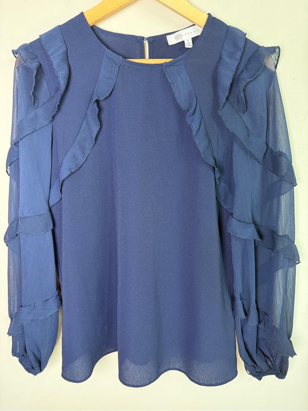 Fever Navy Ruffle Sleeve Blouse Keyhole Back Sz S
